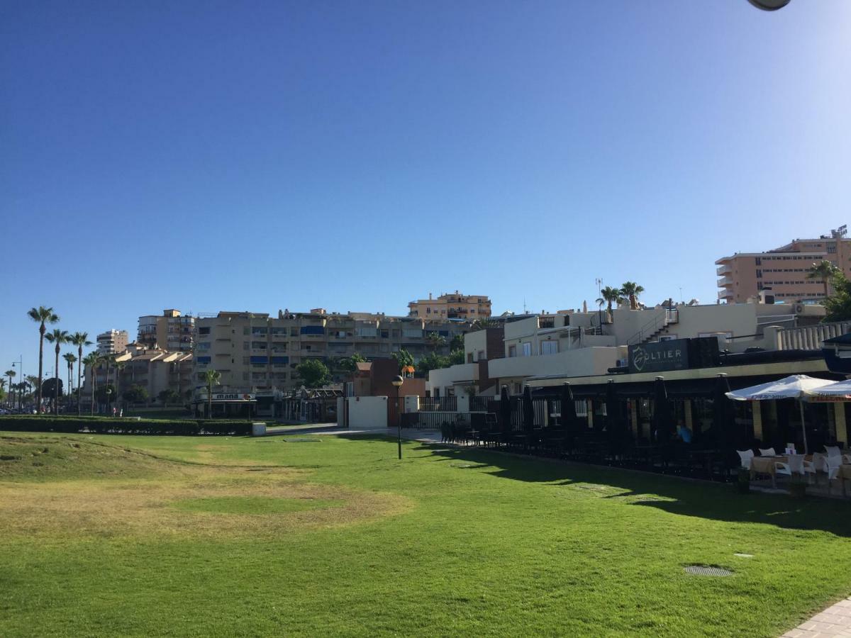 Ferienwohnung Apartamento Cerca De La Playa Y Campo De Golf Con Piscina Torremolinos Exterior foto