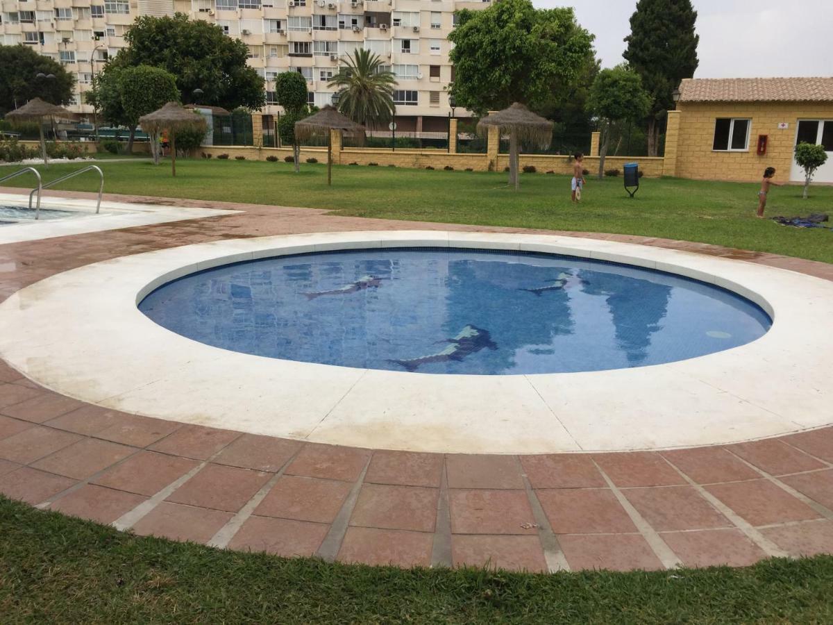 Ferienwohnung Apartamento Cerca De La Playa Y Campo De Golf Con Piscina Torremolinos Exterior foto