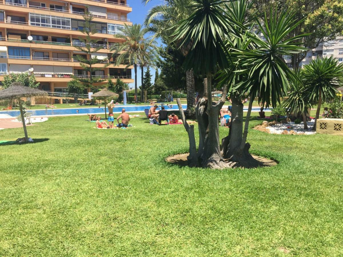 Ferienwohnung Apartamento Cerca De La Playa Y Campo De Golf Con Piscina Torremolinos Exterior foto