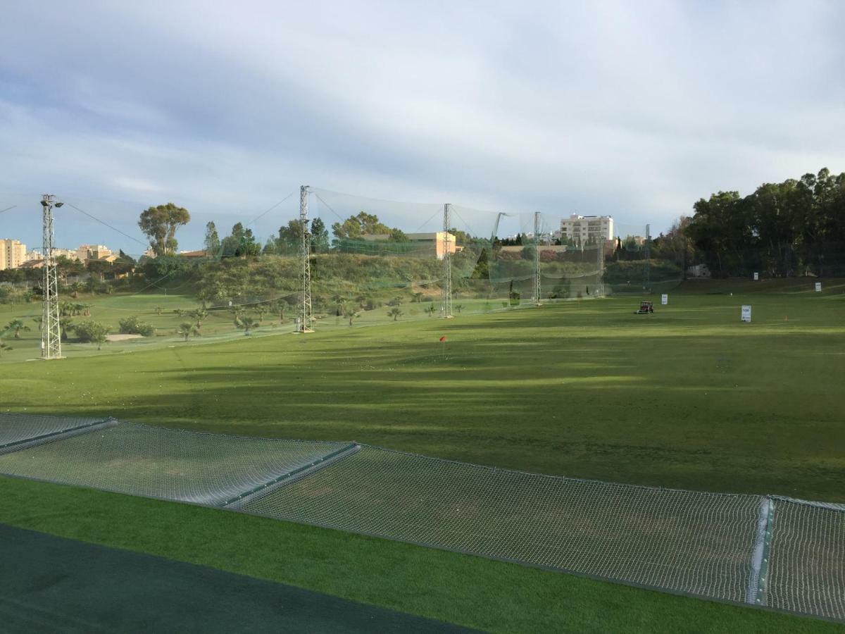 Ferienwohnung Apartamento Cerca De La Playa Y Campo De Golf Con Piscina Torremolinos Exterior foto